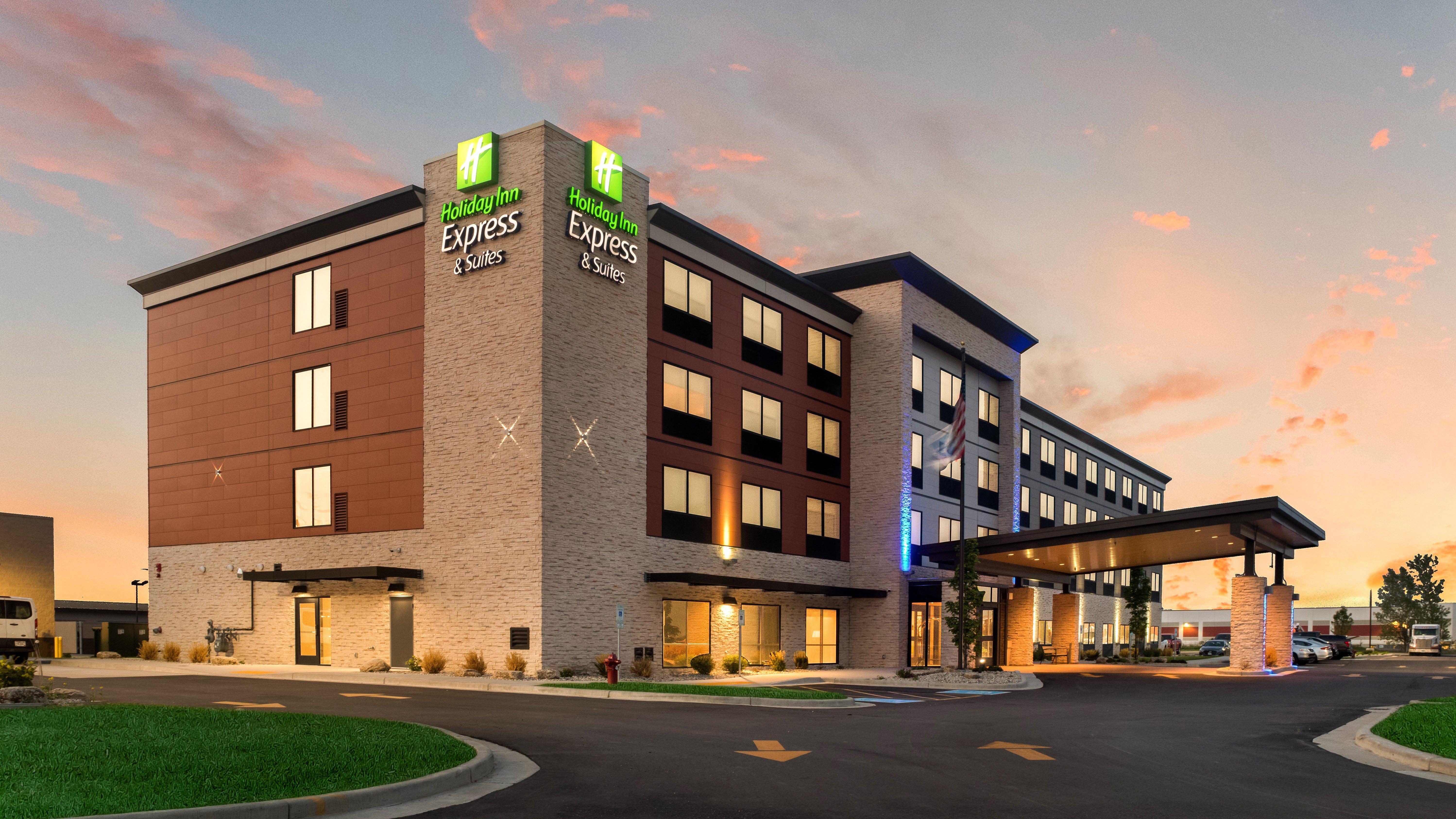 Holiday Inn Express & Suites Racine By Ihg Buitenkant foto