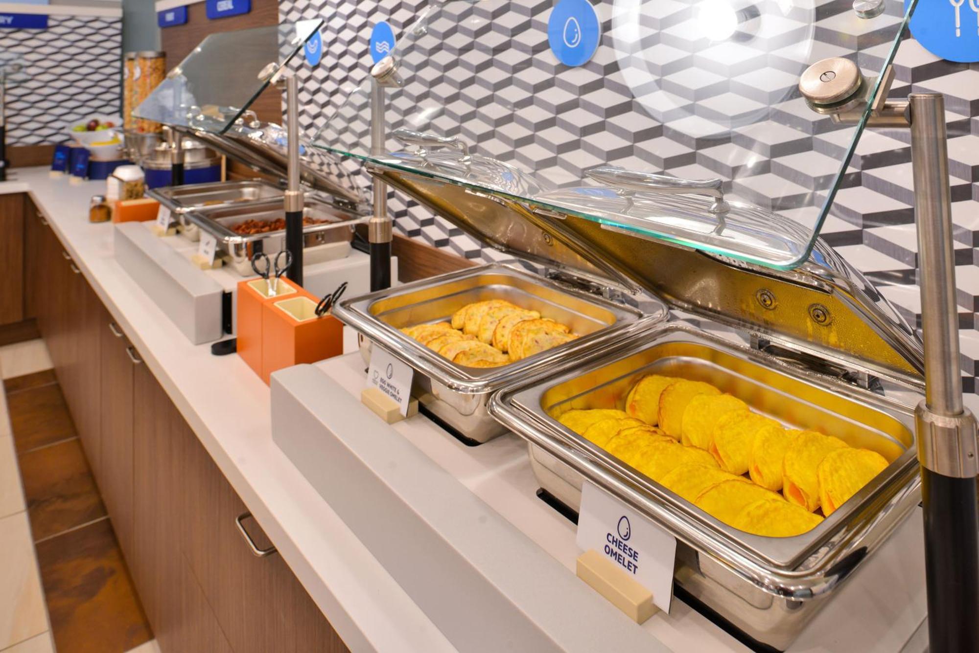 Holiday Inn Express & Suites Racine By Ihg Buitenkant foto
