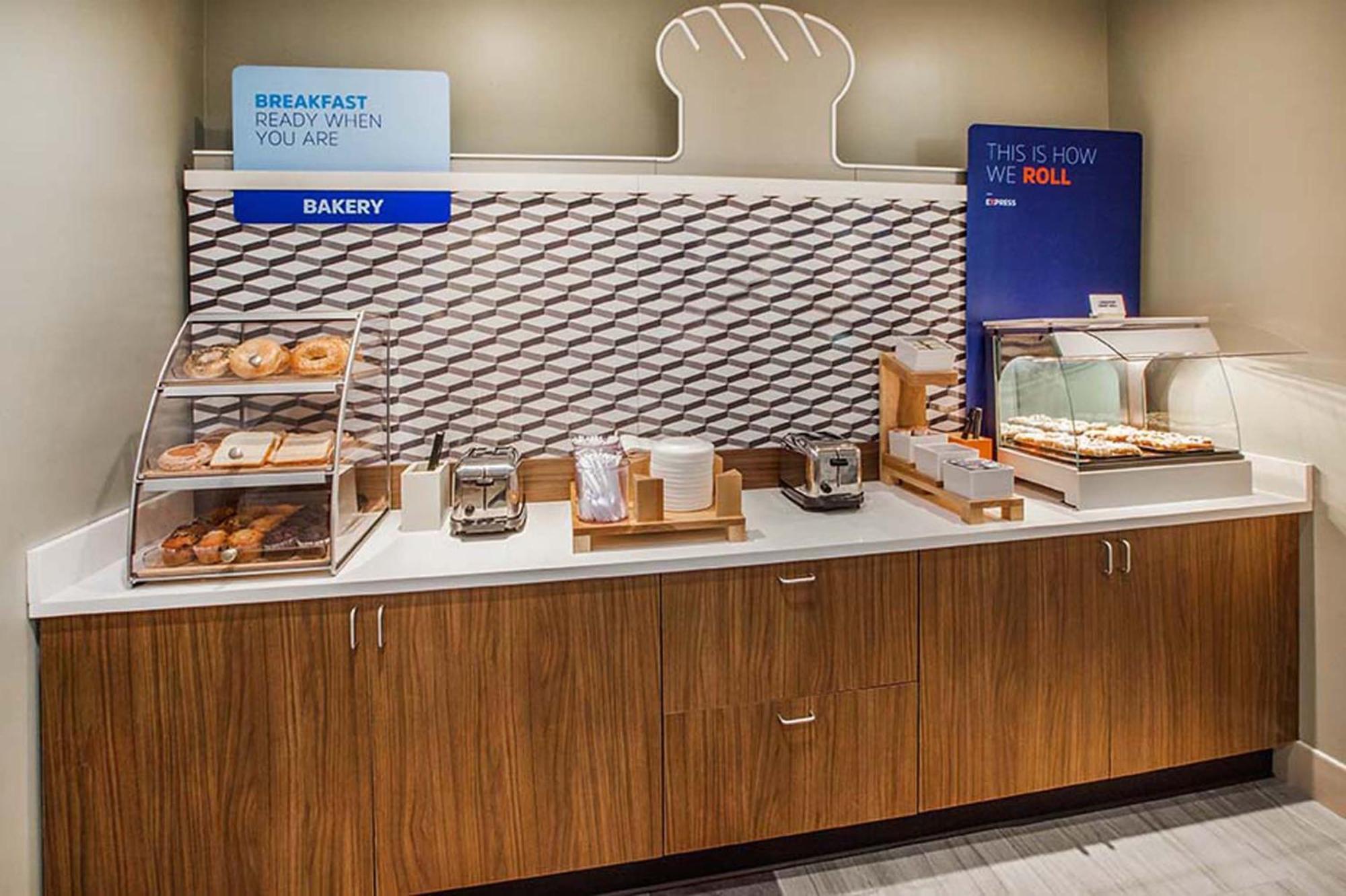 Holiday Inn Express & Suites Racine By Ihg Buitenkant foto