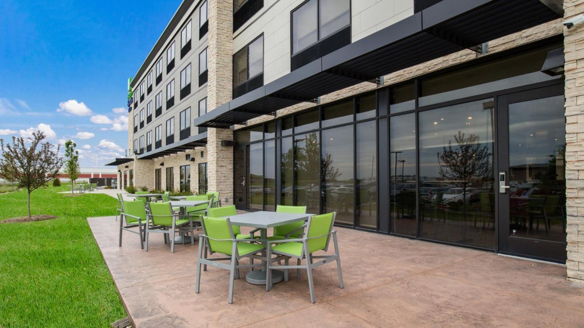 Holiday Inn Express & Suites Racine By Ihg Buitenkant foto